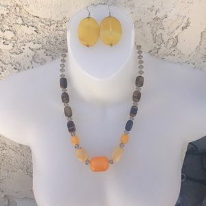 Necklace and earring set